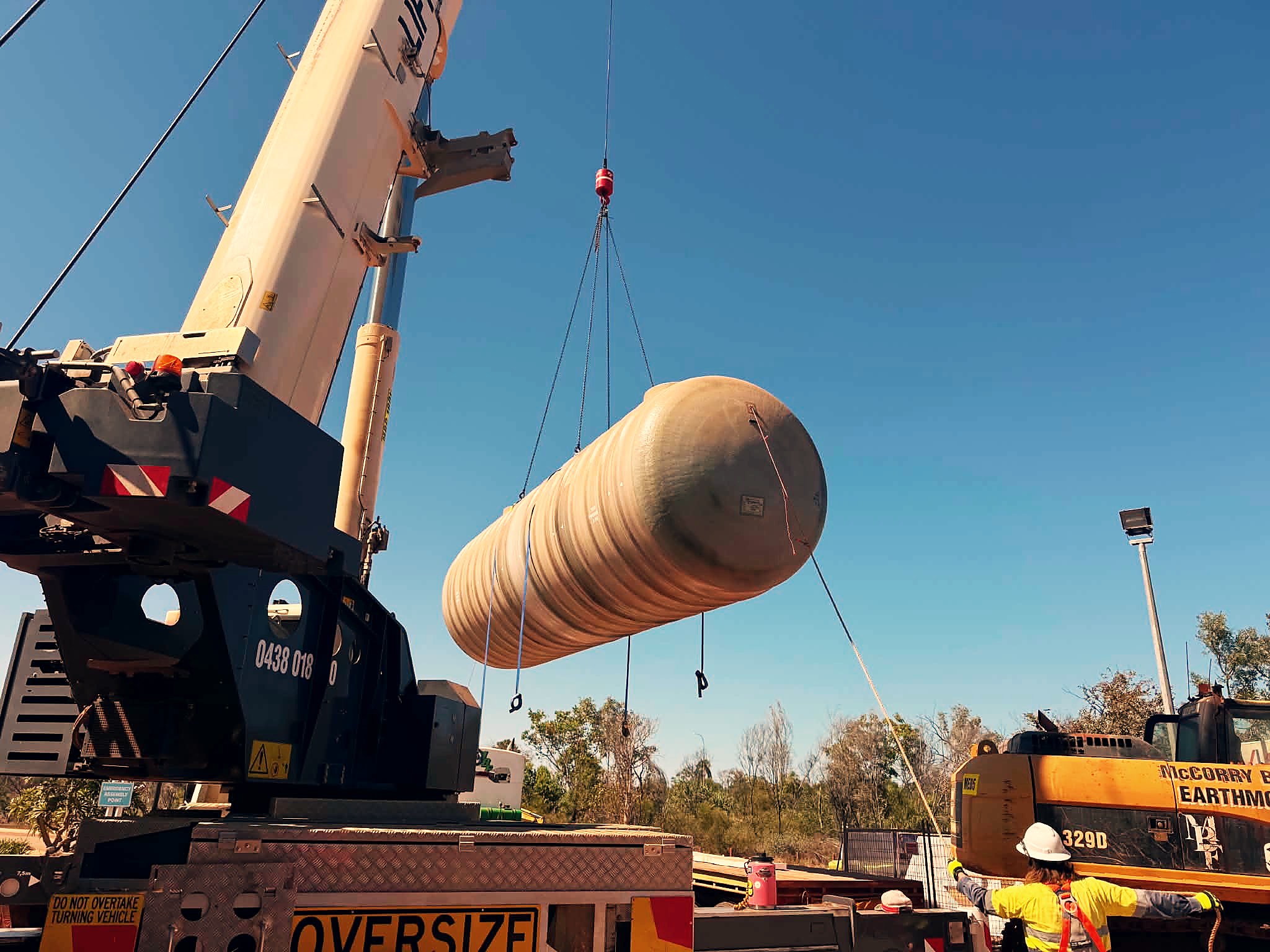 Tank installation on a fuel site project